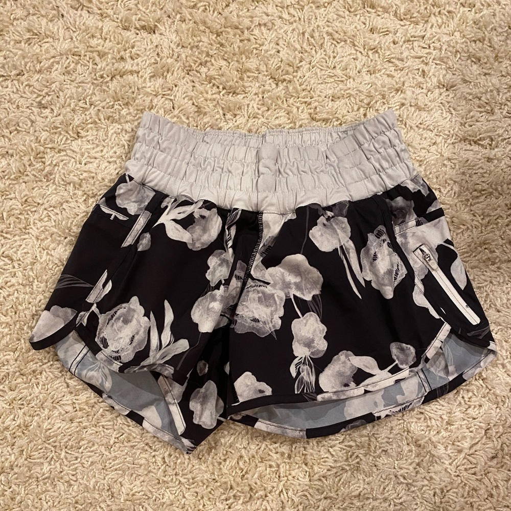 Lululemon shorts!